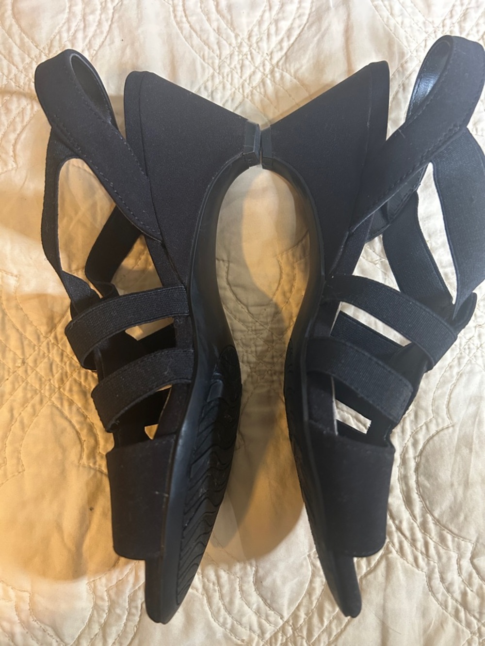 Impo Black Elastic Strappy Slingback Heels - Picture 3 of 4